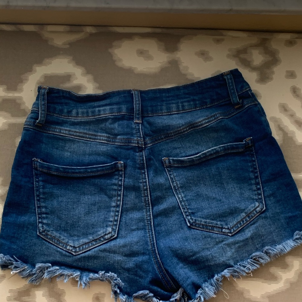 Shorts - Picture 2 of 2